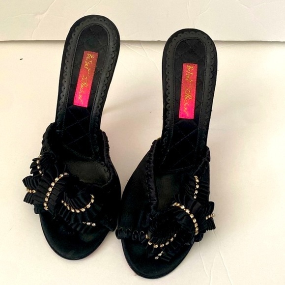 Betsey Johnson Satin Black Peep Toe Mules Heels size 7 M - Picture 1 of 9